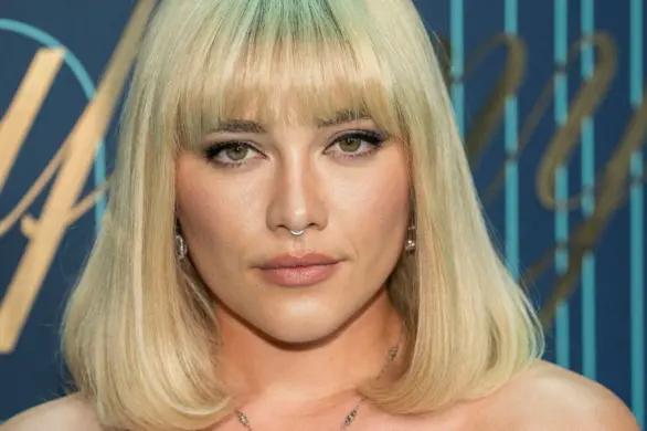 Florence Pugh debiutuje w nowej fryzurze. Przefarbowała jeżyka na różowo