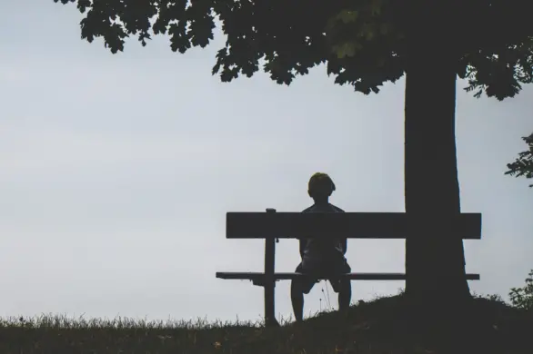 Jak poradzić sobie z samotnością? 5 cennych wskazówek