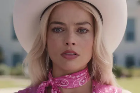 Barbie Blond – najmodniejsza koloryzacja lata, która ożywi włosy