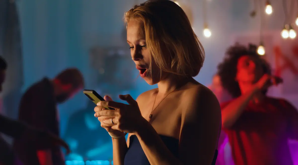 Metoda randkowania, która właśnie wykluwa się w mediach społecznościowych