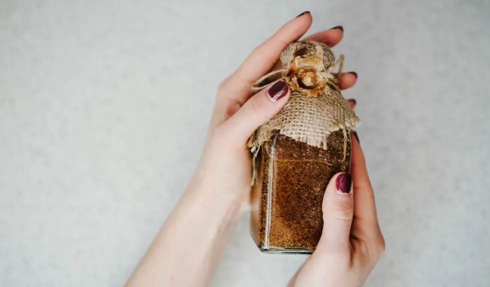 Domowy przepis na odżywkę do paznokci