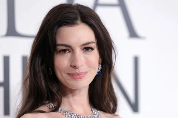 Anne Hathaway na gali CFDA Fashion Awards 2023: nowe-stare oblicze mody