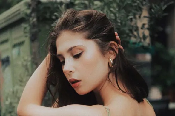 Rewelacyjna domowa maska do włosów, która szybko je nawilży