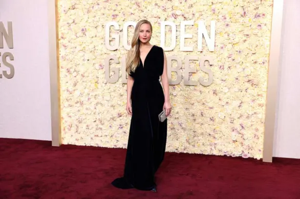 Jennifer Lawrence na czerwonym dywanie po ogłoszeniu ciąży