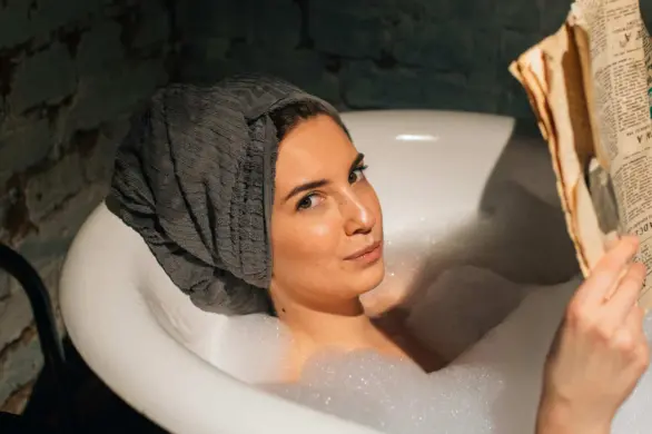 Przewodnik po zimowej pielęgnacji twarzy, ciała i włosów