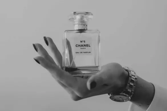 Jak prawidłowo dbać o perfumy?