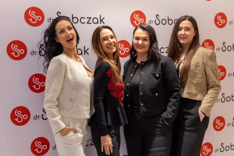 Dr Sobczak to Profesjonalne Kliniki Stomatologii, znane na całym świecie ze względu na profesjonalizm i specjalistów.