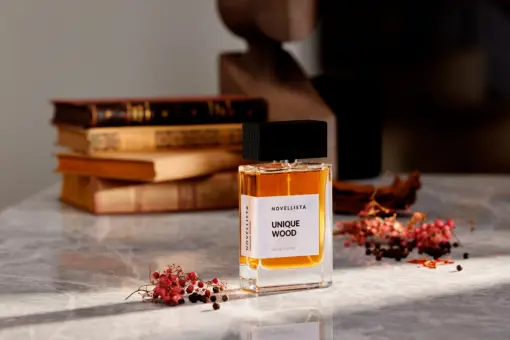 Nowy rozdział w świecie zapachów: jak pachną perfumy inspirowane powieściami?