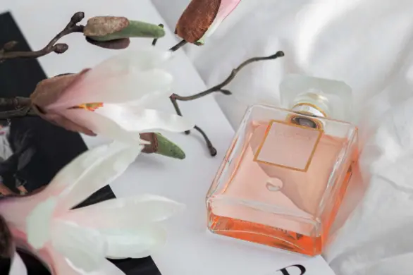 Jak świadomie wykorzystywać perfumy do poprawy nastroju?