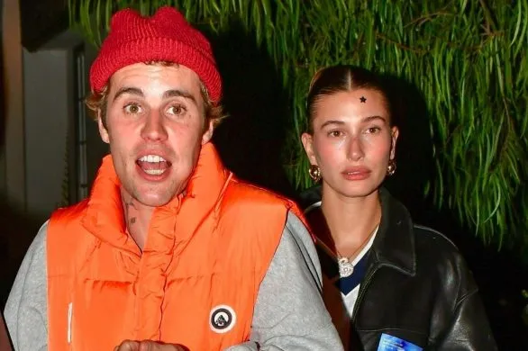 Te naklejki na pryszcze podbiły Internet. Rządzą w sekcji popularne