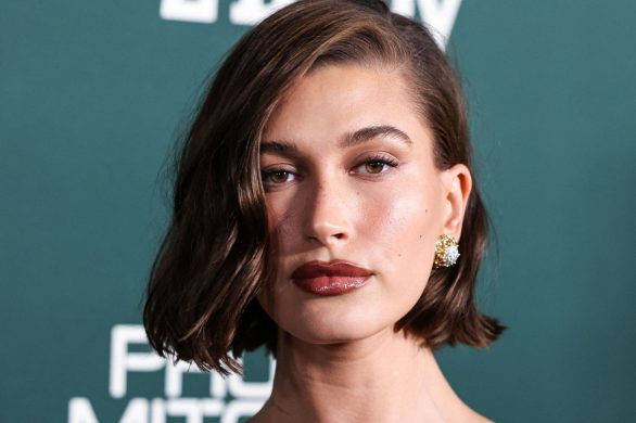 Sandały Hailey Bieber. Są niezwykle modne, ale rzadko kto odważa się na taki model