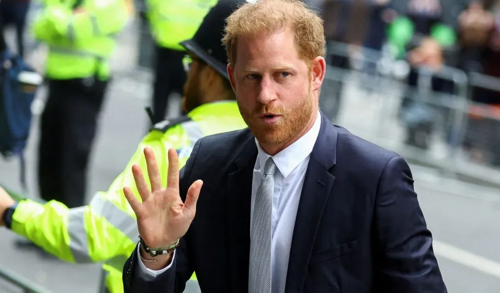 Dziwna wiadomość na niebie do księcia Harry’ego