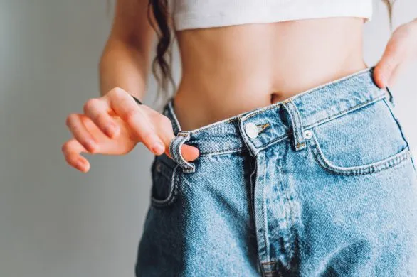 Jortsy: jak stylizować popularny, ale niełatwy model spodni?