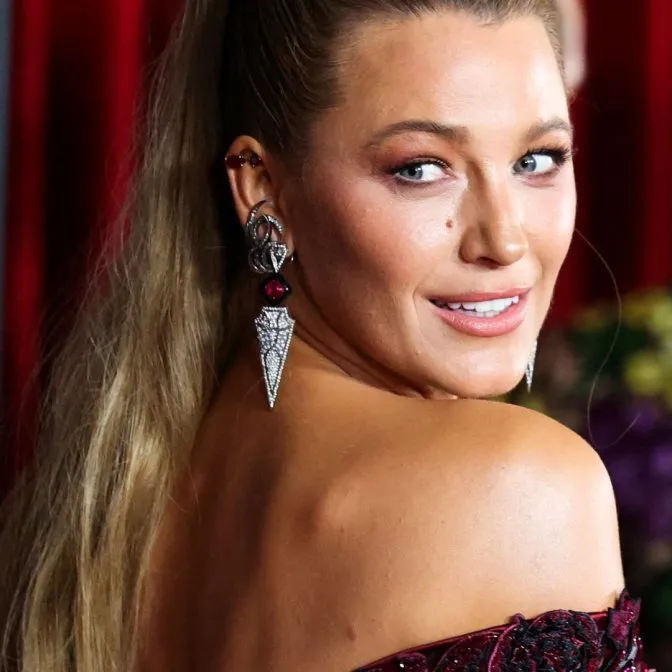 BLake Lively
