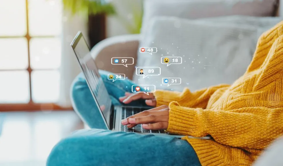 Co sądzisz o pokazywaniu życia w mediach społecznościowych? (sonda)