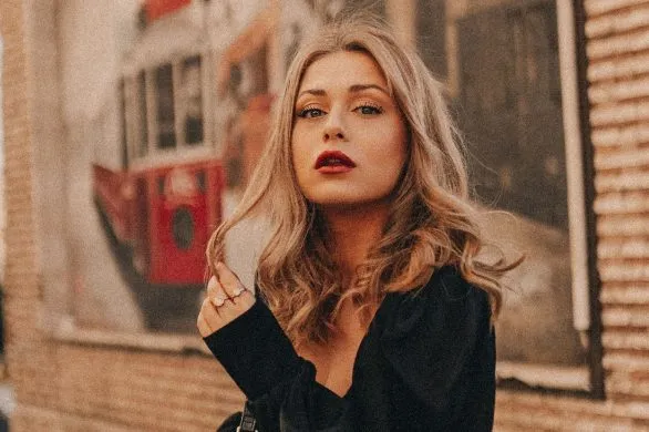 Menu na wypadające włosy. Co jeść, by je zagęścić?