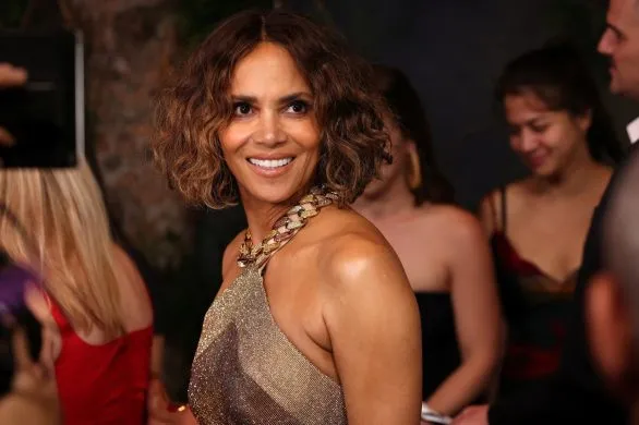 Halle Berry w pięknej sukience na premierze filmu ,,Never let go”