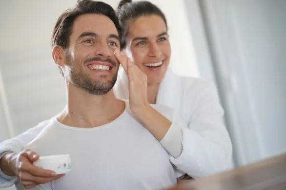 Czy kosmetyki to dobry pomysł na prezent dla mężczyzny?