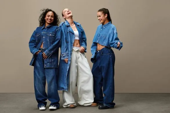 GAP prezentuje jesienną kampanię „Get Loose”. W roli głównej nominowana do nagrody GRAMMY® gwiazda pop – Troye Sivan