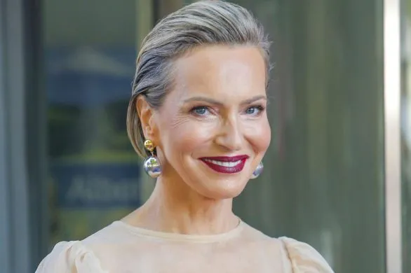 Paulina Smaszcz w najmodniejszej fryzurze sezonu. Poolside bob to elegancja z pazurem