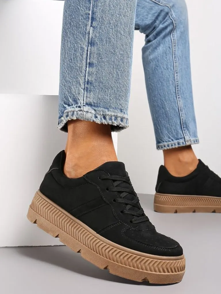Czarne sneakersy