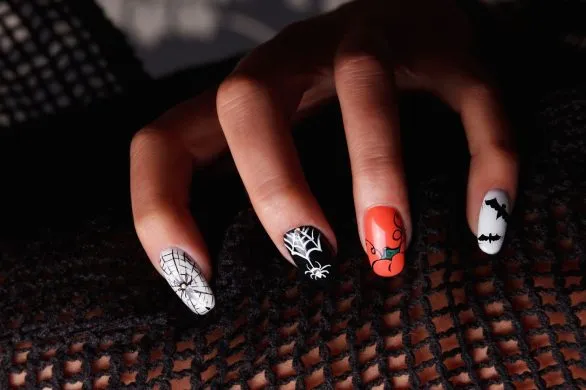 Paznokcie na Halloween 2024. Top 10 pomysłów na manicure