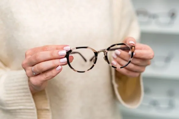 To najmodniejsze oprawki do okularów. Model od znanej marki robi furorę