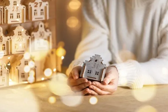 10 najlepszych kalendarzy adwentowych z kosmetykami na święta 2024