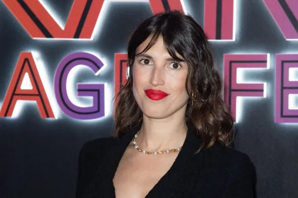 Ulubione zimowe buty Francuzek to kropka nad i w stylizacjach: od botków po mokasyny