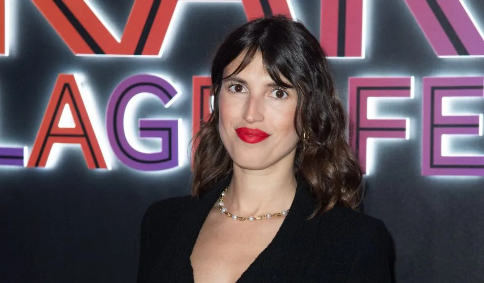 To ulubiona fryzura Francuzek. Banalna, z efektem parisian chic