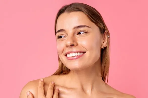 Najlepsze róże do policzków w sztyfcie. Nie tylko Rhode