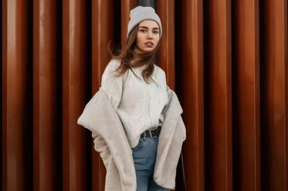 Polarowe kurtki na zimę to hit. Czy rzeczywiście sprawdzą się na mrozie?