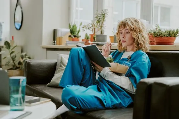 Florence Bark z przełomową i jedyną w swoim rodzaju książką o kobiecej masturbacji!