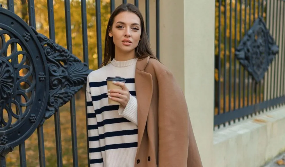 To połączenie spódnicy z botkami skraca nogi. Zobacz, czym je zastąpić