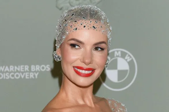 Izabela Janachowska pokazała swoją sukienkę ze studniówki. Moda wraca?