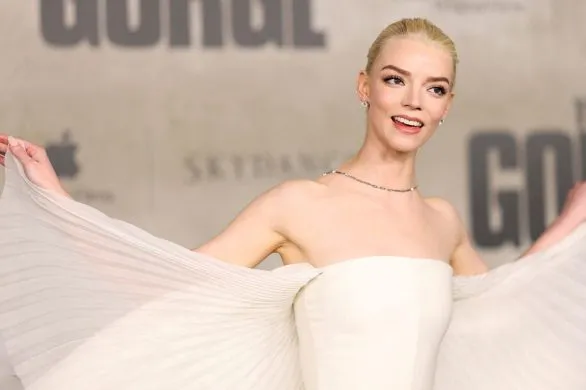Anya Taylor-Joy w hollywoodzkiej kreacji na premierze filmu