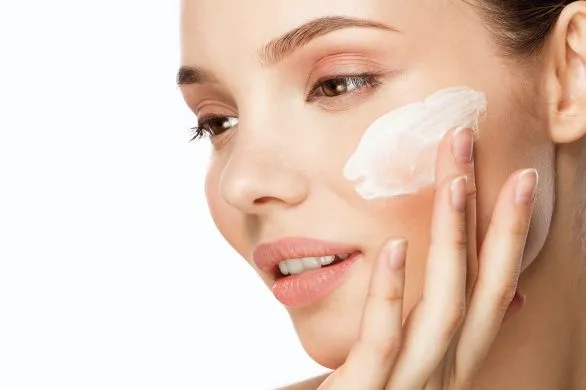 Rodzaje kremów na noc – jaki wybrać?