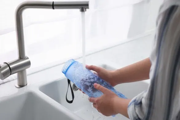 Jak często myjesz bidon na wodę? W tym przypadku higiena jest kluczowa