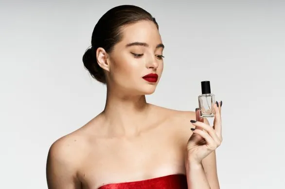 Top 5 zmysłowych perfum dla kobiet. Mężczyźni je uwielbiają
