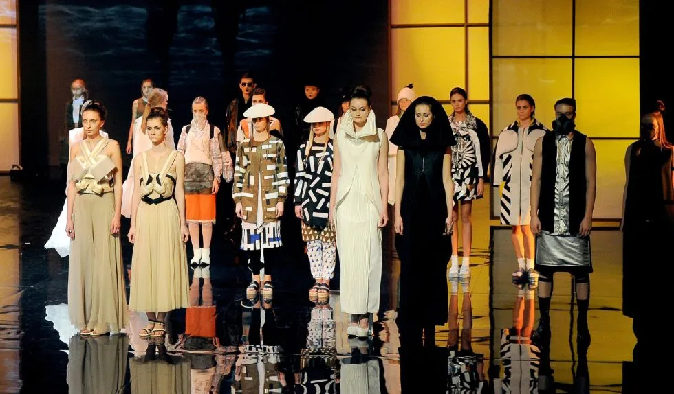 Konkurs OFF Fashion 2025 – moda z przesłaniem oraz projektantki i projektanci z całego świata już po raz 26. w Kielcach! Konkurs OFF Fashion 2025 – moda z przesłaniem oraz projektantki i projektanci z całego świata już po raz 26. w Kielcach!