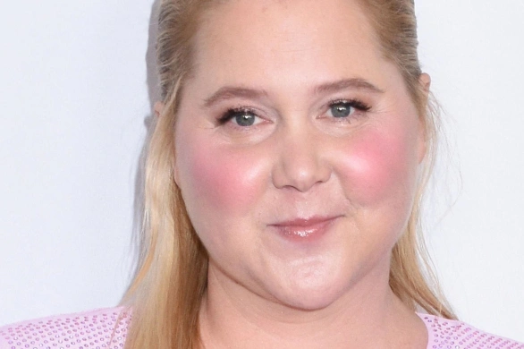 Amy Schumer wyjawiła, dlaczego jej twarz jest zaokrąglona. Powodem jest choroba