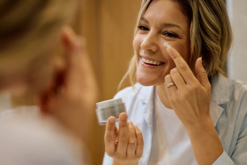 40- latki pokochały ten krem BB. Teraz kupisz go o wiele taniej