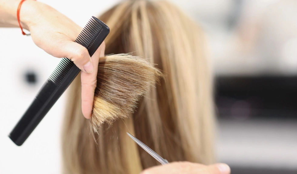 Soft bob to idealna fryzura dla 40-latki. Odmładza i podkreśla rysy