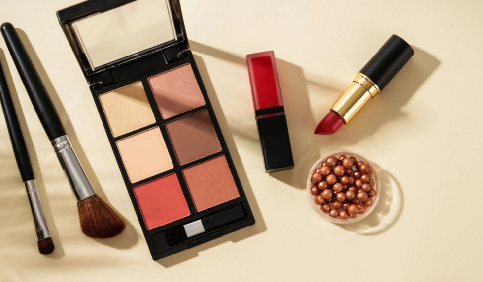 Notino obniża ceny kosmetyków. Te 10 rzeczy warto dodać do swojego koszyka