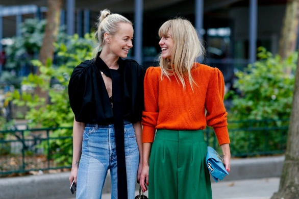 Te trendy w koloryzacji włosów królowały w 2025 roku. Przetrwają próbę czasu?