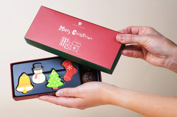 Prezenty mikołajkowe dla niej i dla niego – eleganckie słodkości, które poprawiają nastrój