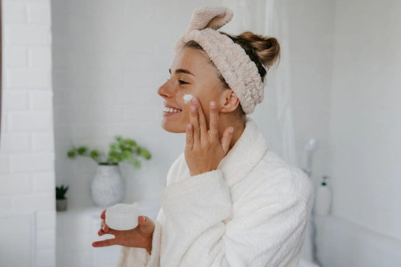 Glow i pielęgnacja w jednym. Ten krem w sztyfcie to must-have zabieganych kobiet