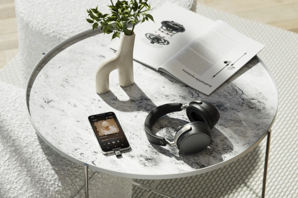 Sennheiser HDB 630. Świeża premiera i świetny pomysł na świąteczny prezent dla niego