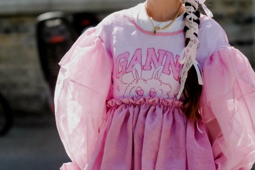 Jeden z najważniejszych trendów 2026 według Pinteresta. Gimme gummy podbije modę i rynek beauty