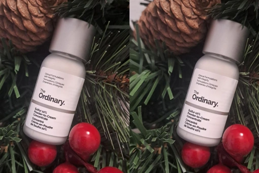 Skuteczność i minimalistyczna forma. Ten puder na niedoskonałości działa